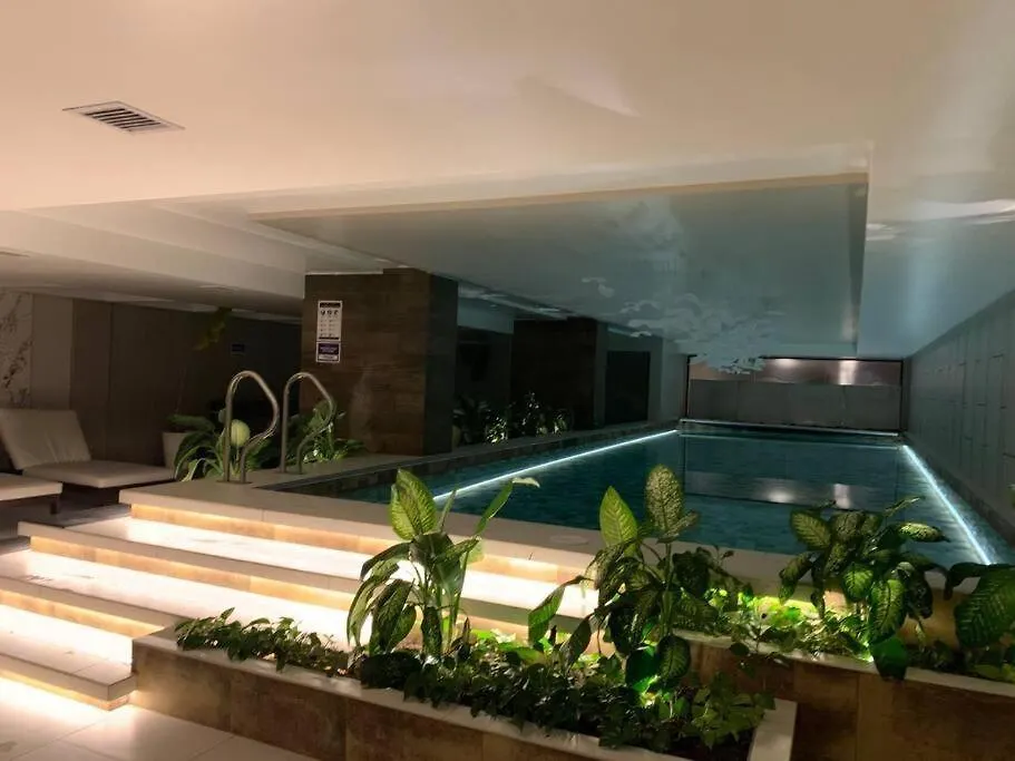 Gran Apartamento Familiar En Quito - Great Family Apartment In Quito 0*,